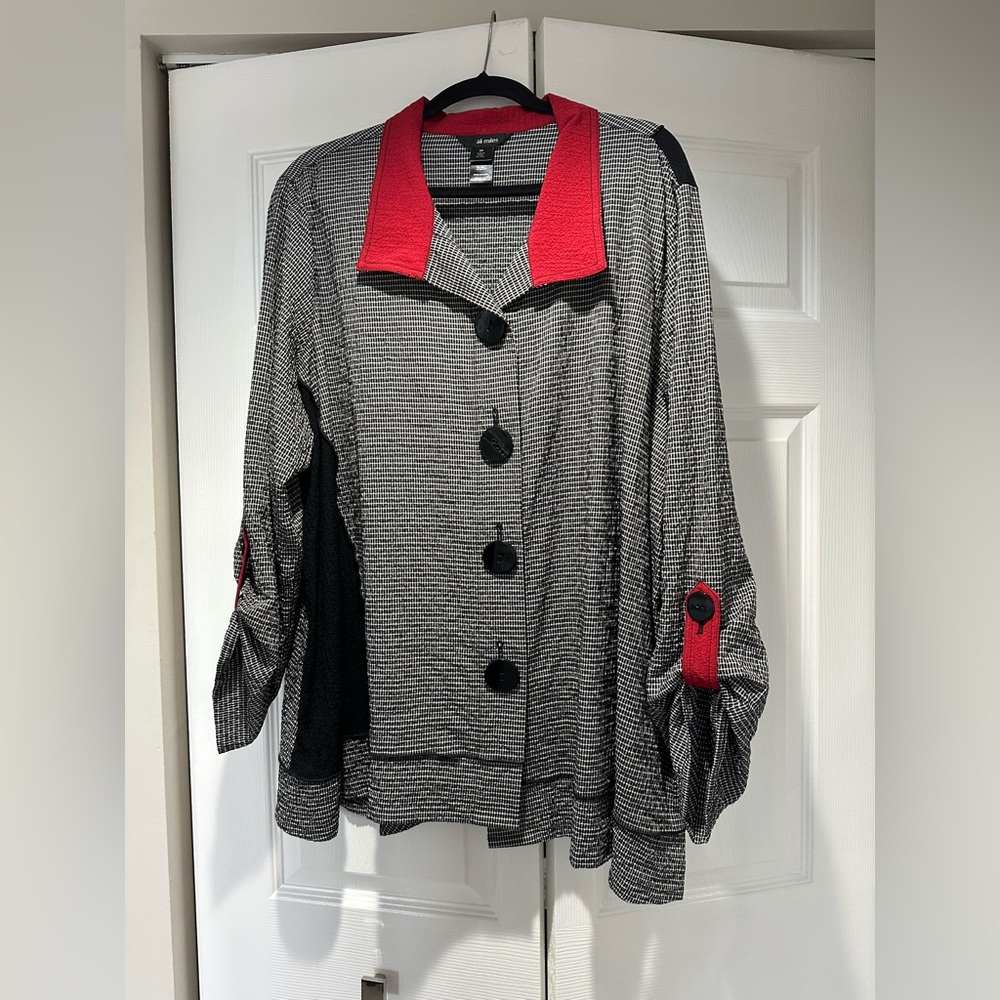 Ali Miles Blouse never worn excellent condition